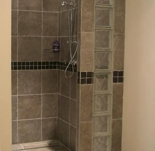 Chateau Du Beugnon Couette-café Tigné